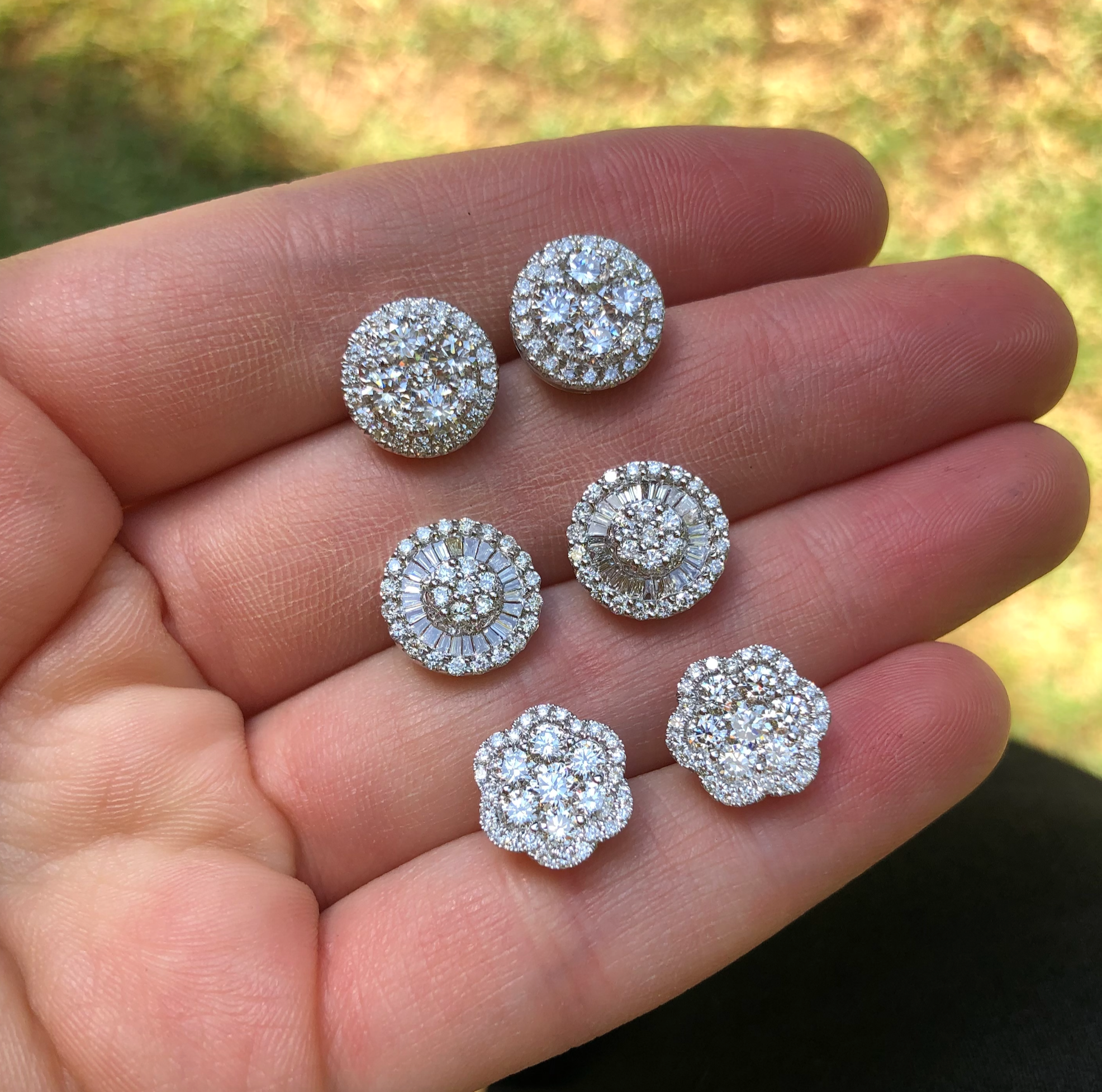 Round Halo Studs